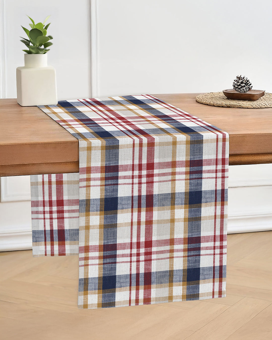 GÝALI | CHECKED | TABLE RUNNER | YARN DYED DESIGN