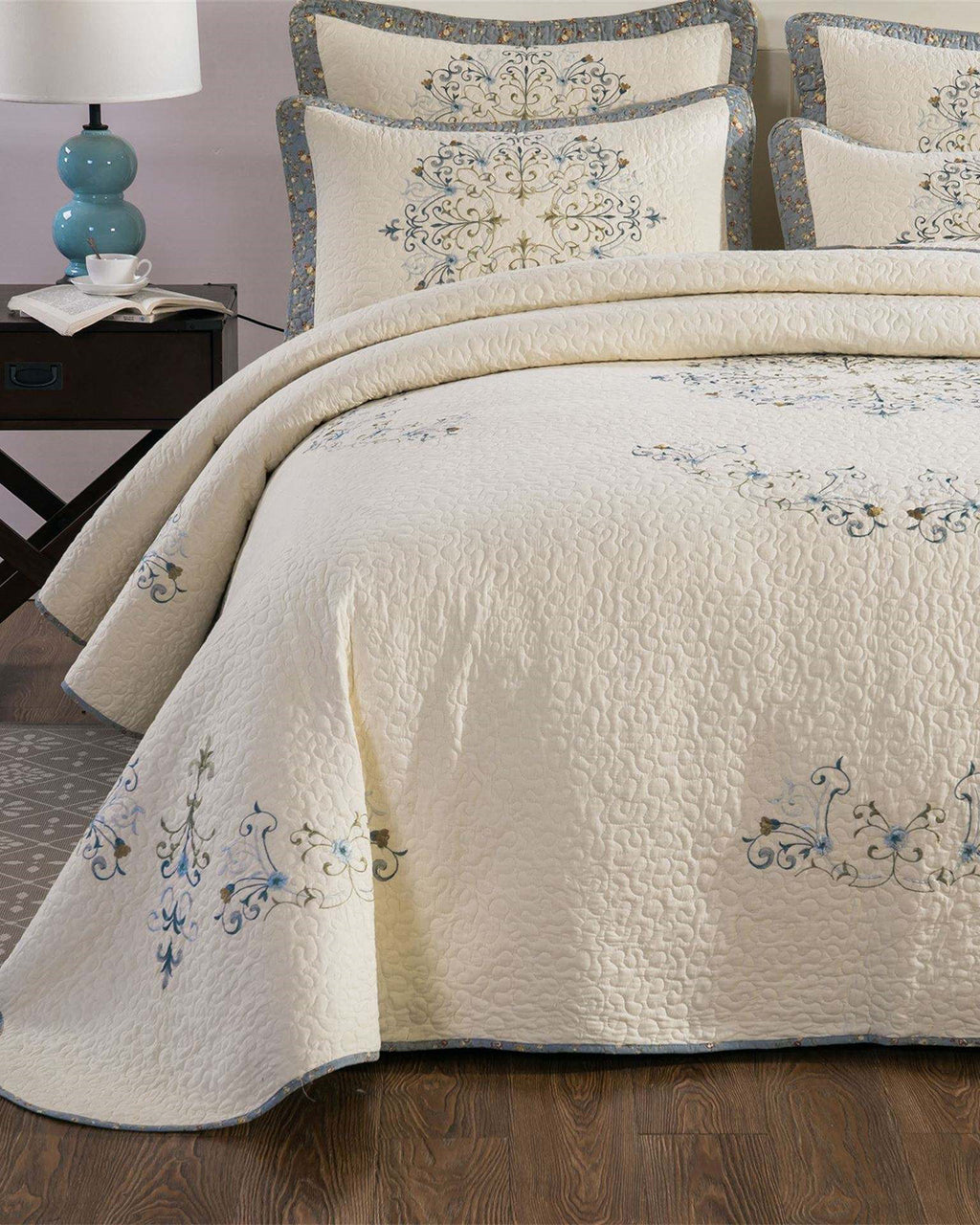 NÌMA | BEDSPREAD | ROYAL WHITE | PRINTED DESIGN